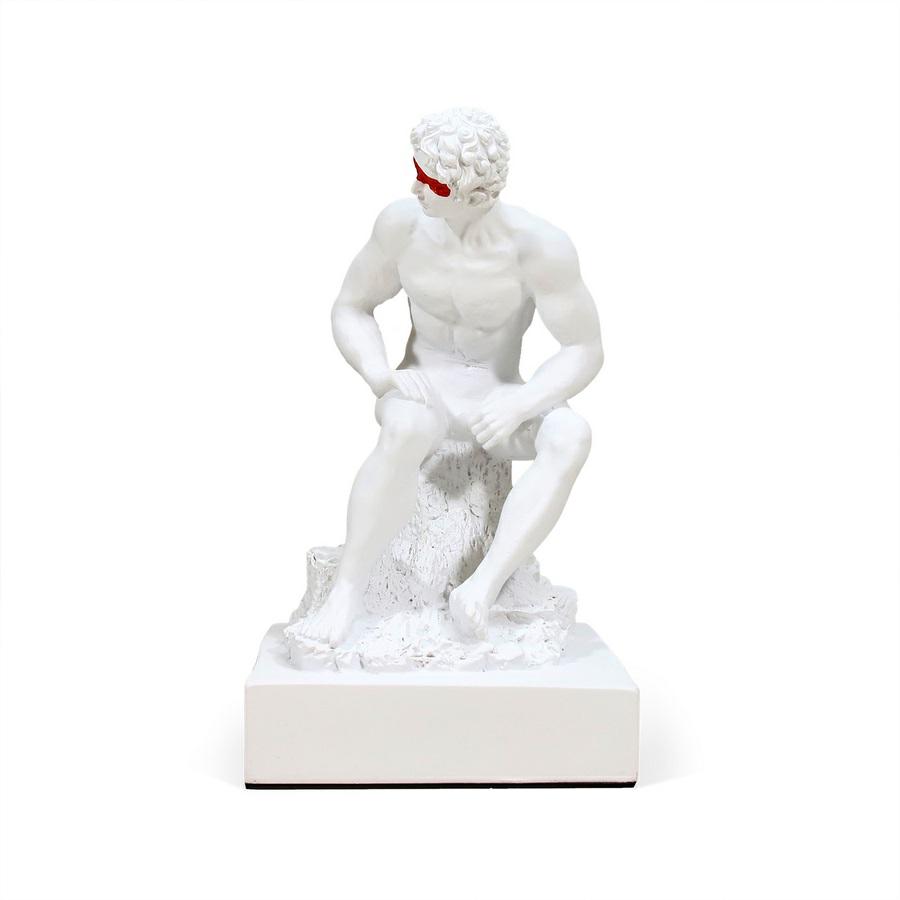 Scultura pensatore in resina bianca