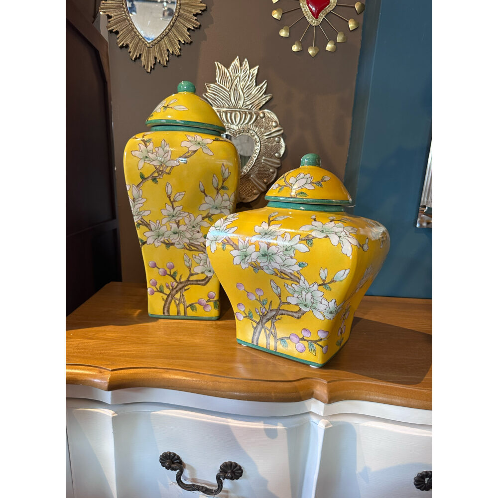 Vaso Potiche in ceramica con fondo giallo e motivo floreale - immagine 3